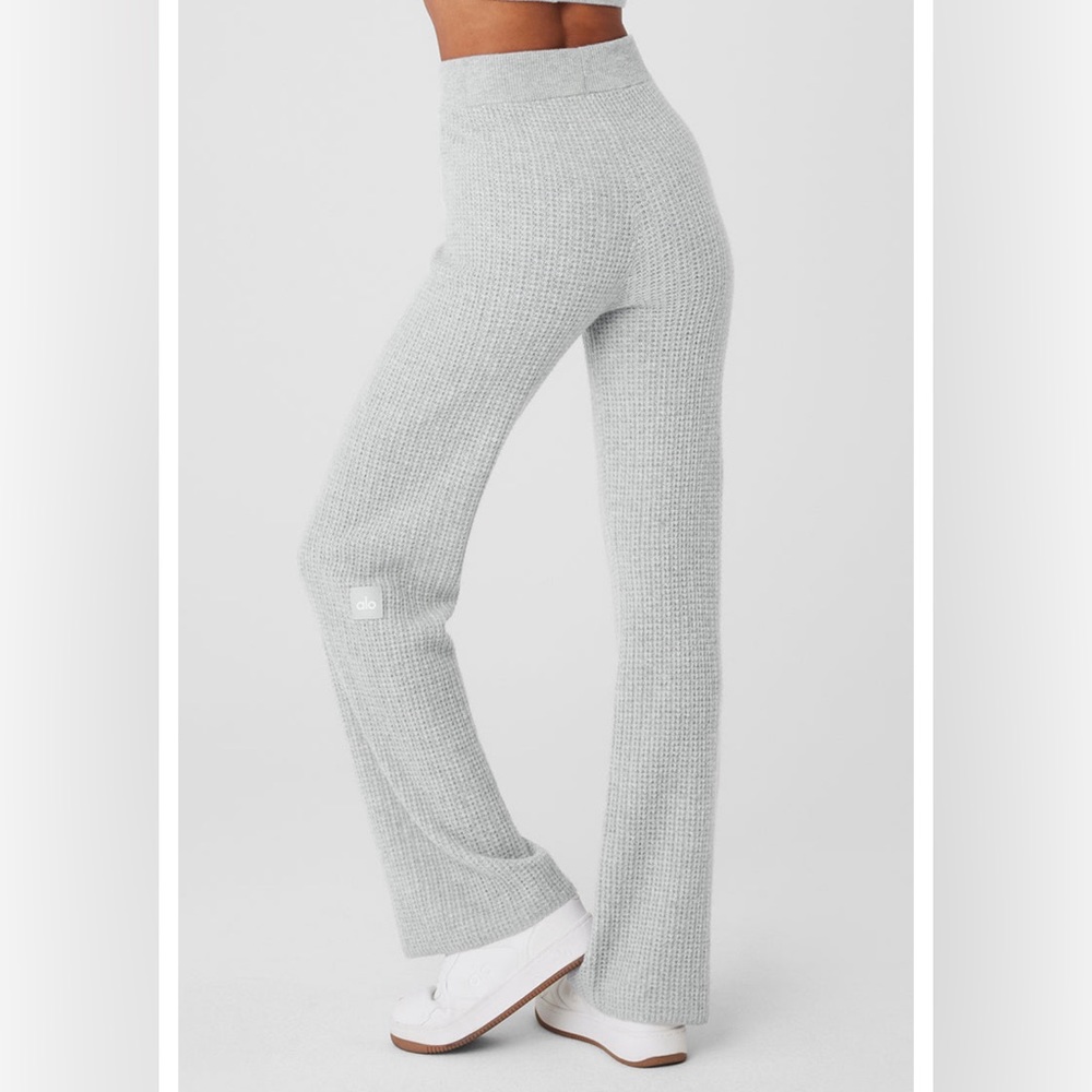 w51286r Alo Yoga Cashmere High-Waist Plush Waffle Pant